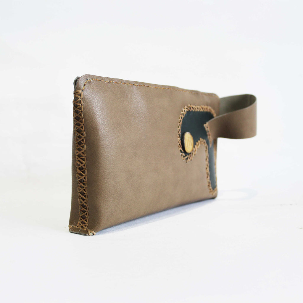 Al-Khayl Clutch image 1